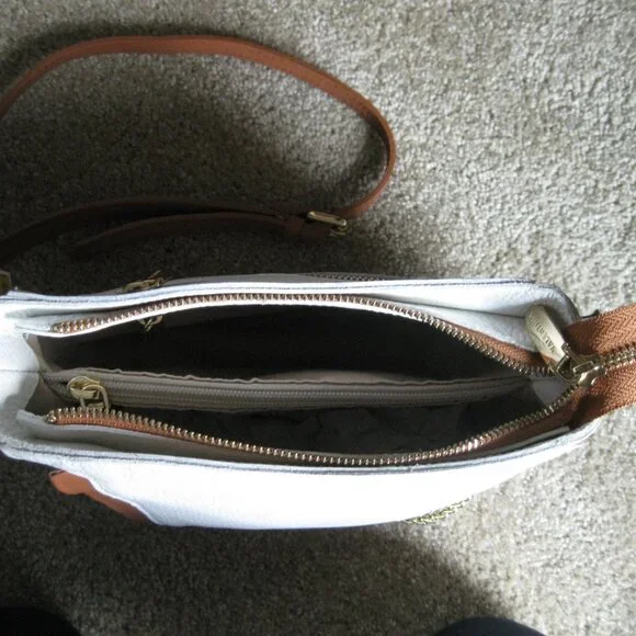 Valentina peeble white leather X-body bag w/ brown leather trim NWT Spring wear - Picture 13 of 15